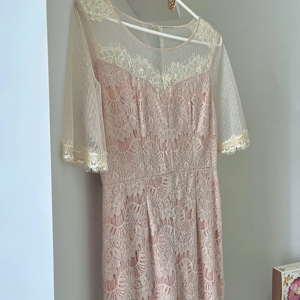 Elegant Lace Dress with Sheer Sleeves
